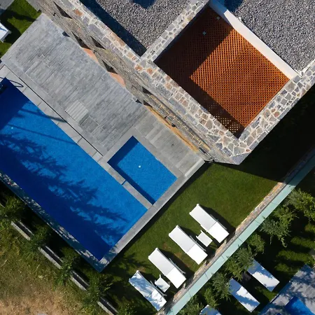 Villa Turtulli Castle , A Sea Escape